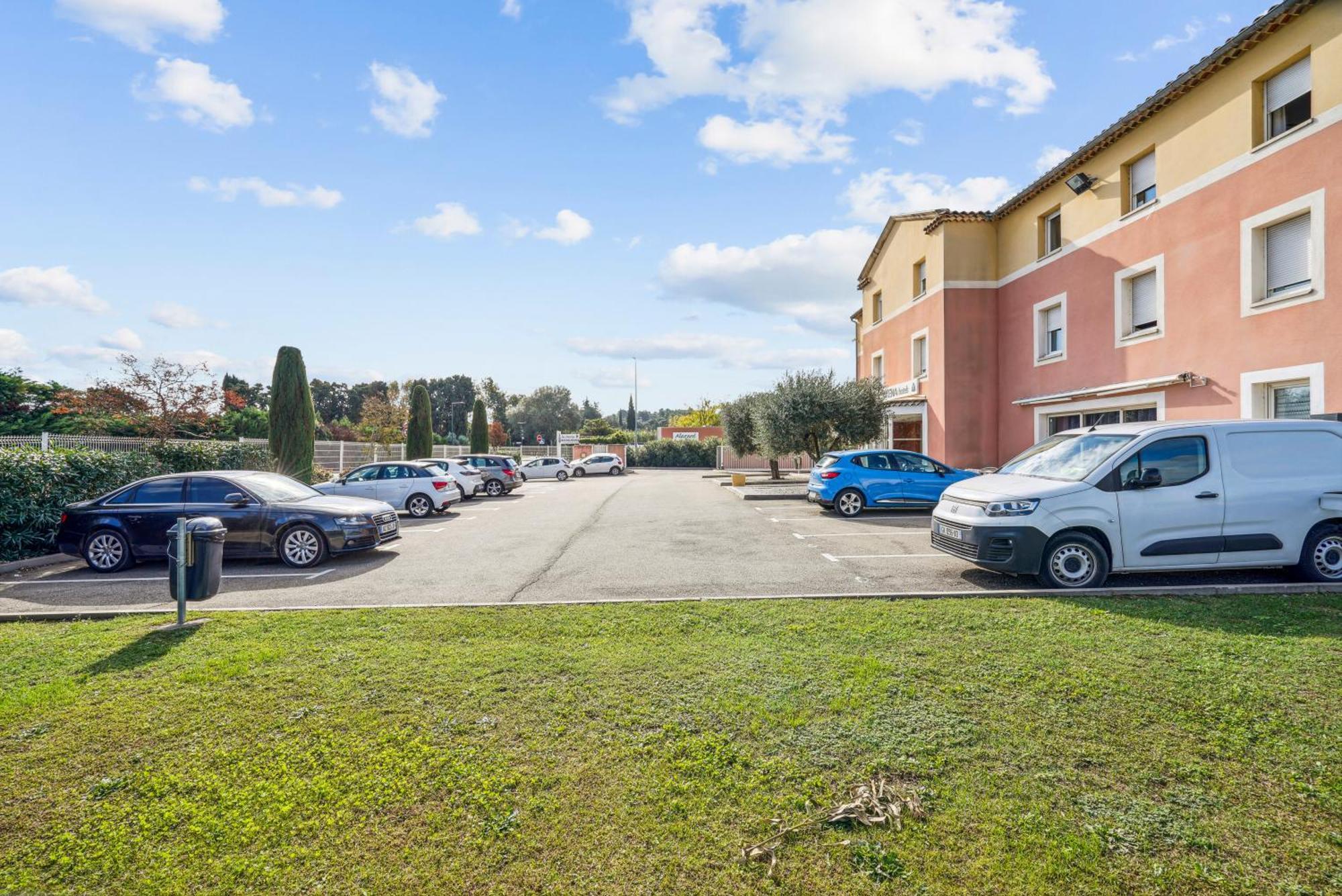 Hotel Akena Chateaurenard - Parc Des Expositions Avignon Экстерьер фото