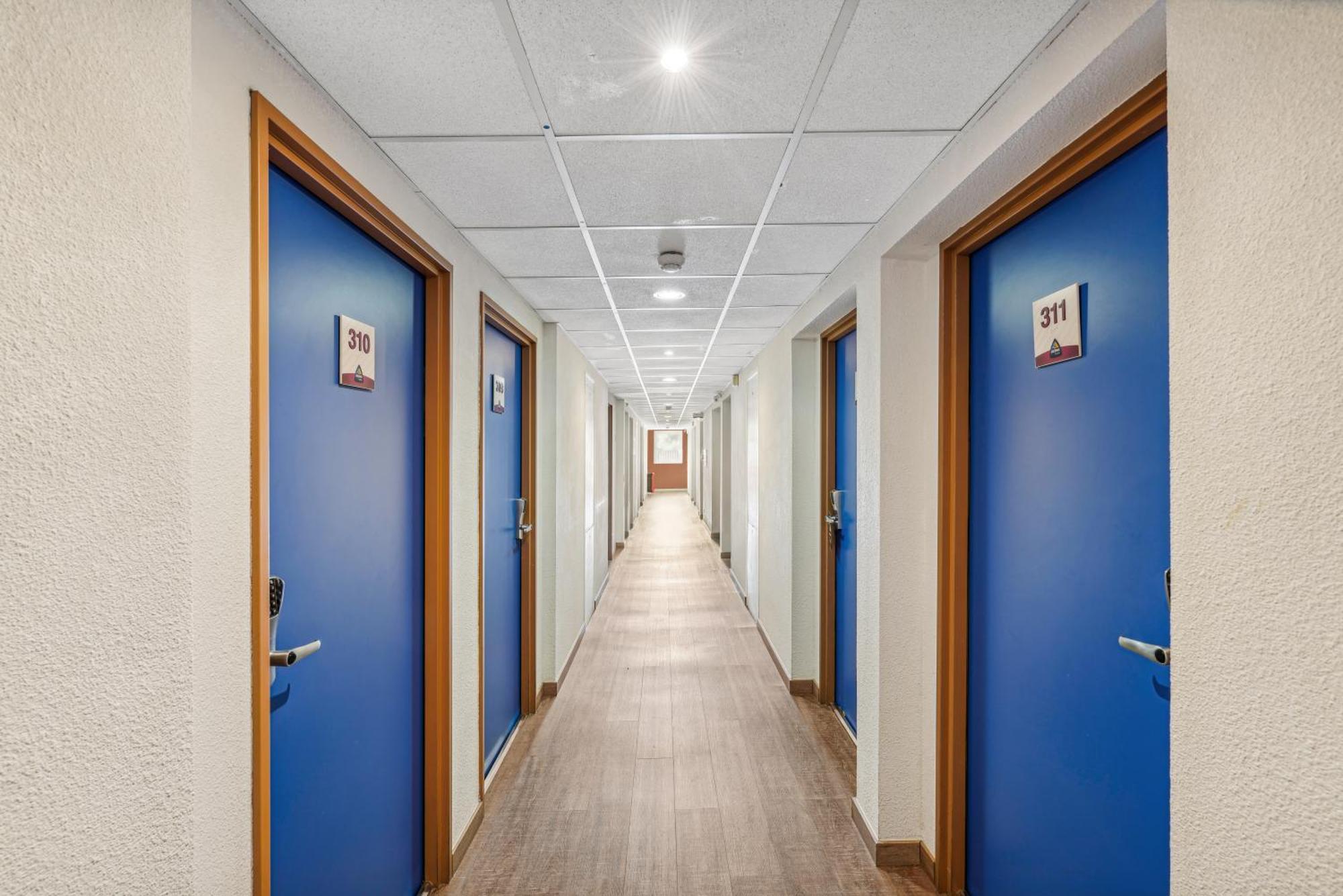 Hotel Akena Chateaurenard - Parc Des Expositions Avignon Экстерьер фото